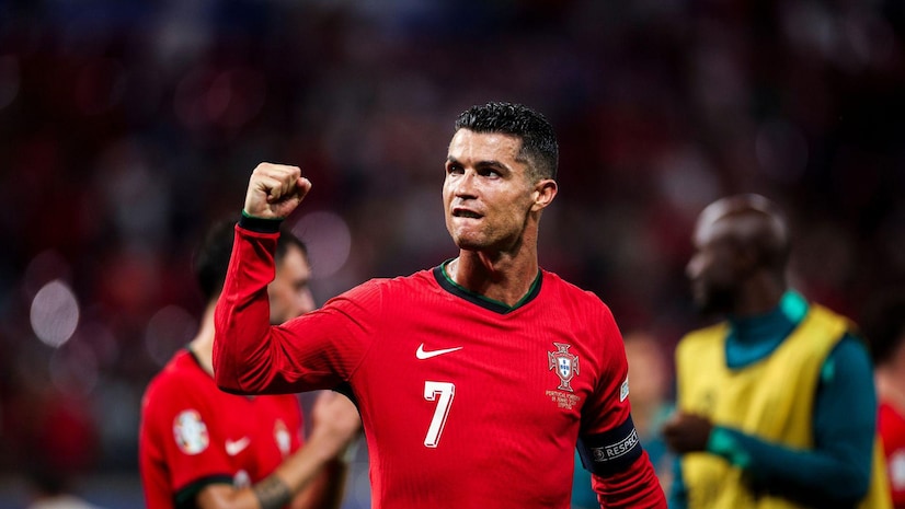 赛车——F1举行2025赛季季前测试.